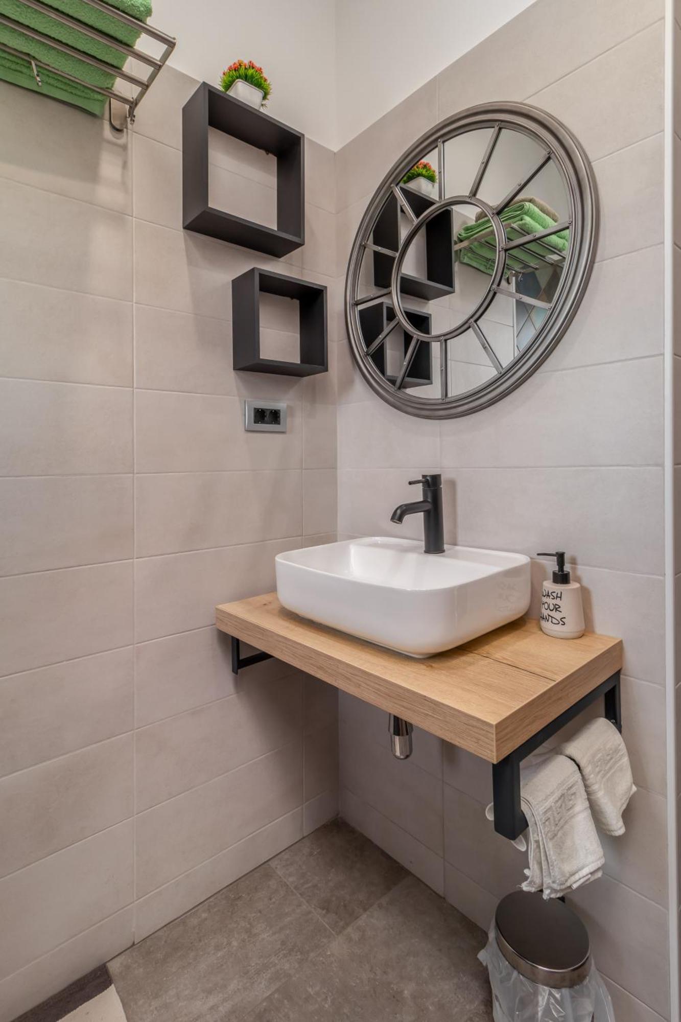 Adastra Apartments With Private Parking And Floor Heating 리예카 외부 사진
